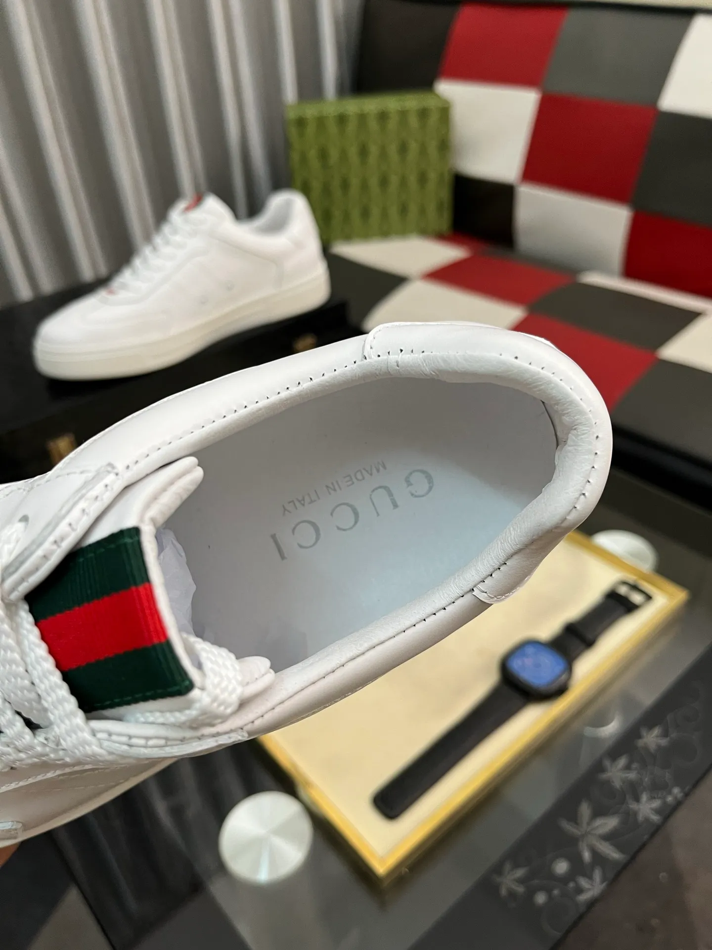 Men's shoes 💰400⌚️⌚️Gucci •Gucci original quality.~ Unique modern style sneakers. 🏃A must-have casual shoe for trendy men😍😍 Original brand imported from Italy, imported original leather, sheep lining (refuses to discolor and grind feet) Sole: Original sole provided by the original factory, French lazy style design ⚠️Fit to the feet, original quality, super comfortable original sole. Just like shooting the real thing🎬The real thing is better, code number: 38-442️⃣colors available